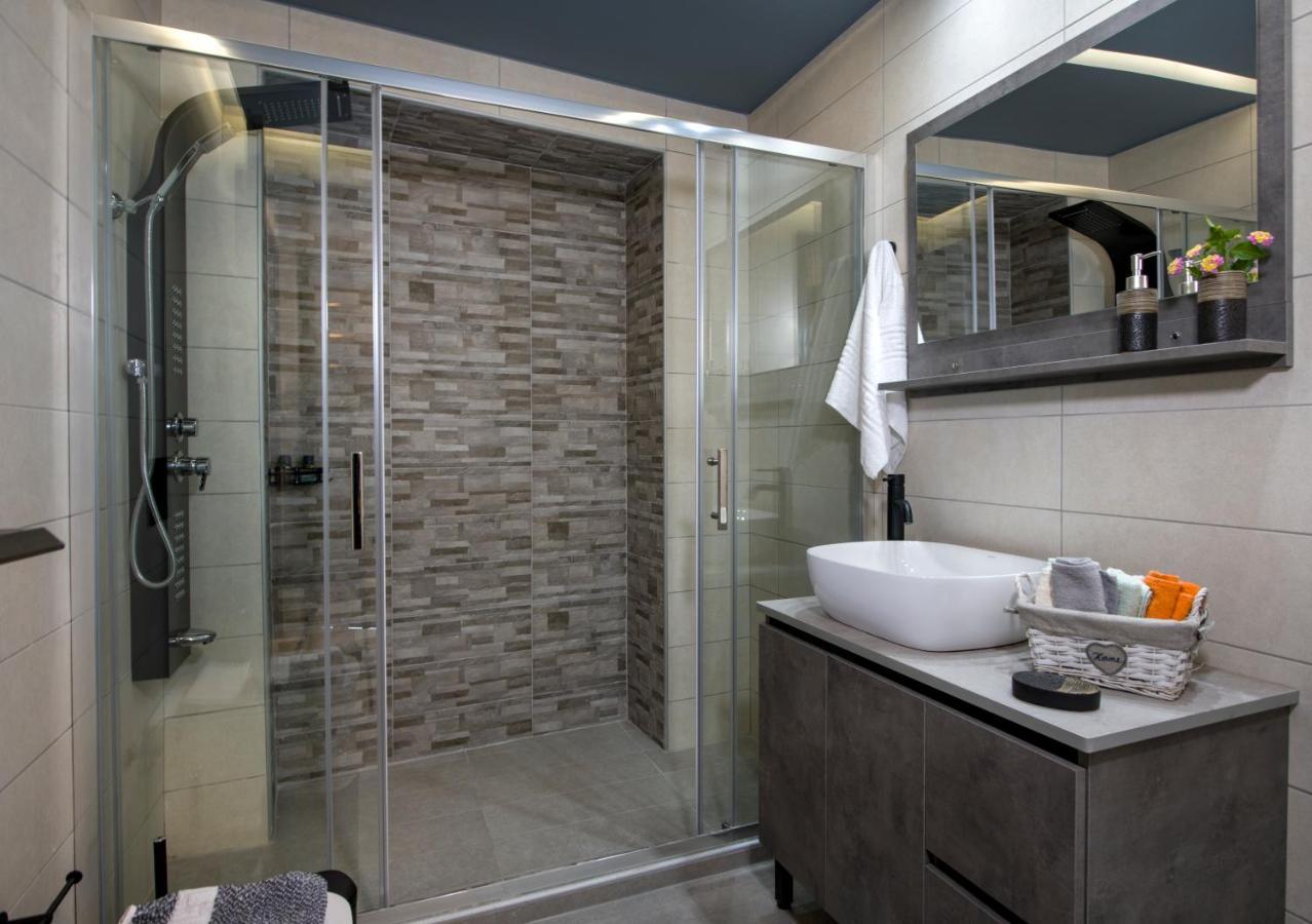 Rena'S Luxury Apartment With Free Private Parking Chania  Exterior foto