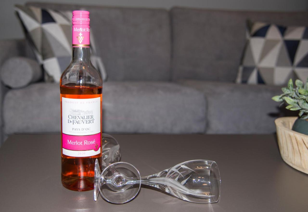 Rena'S Luxury Apartment With Free Private Parking Chania  Exterior foto