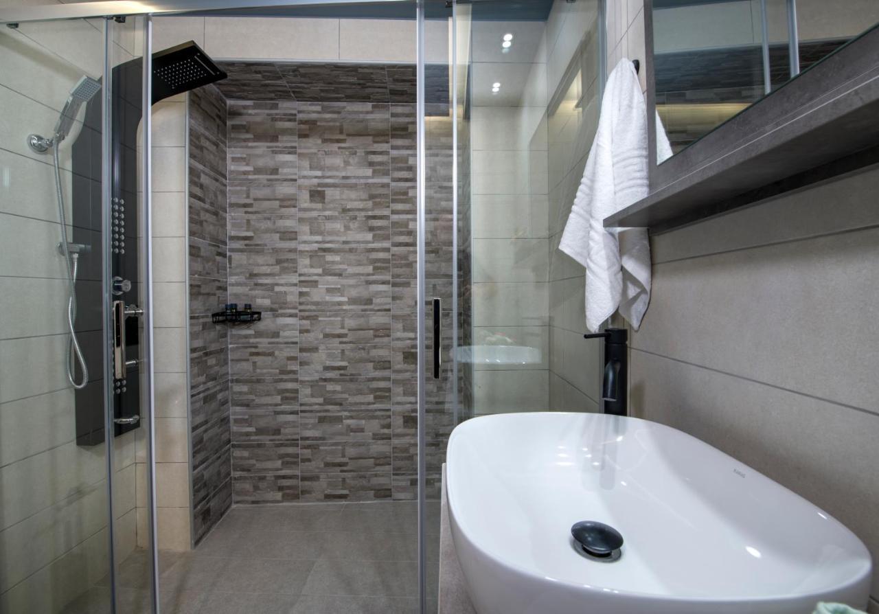 Rena'S Luxury Apartment With Free Private Parking Chania  Exterior foto